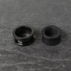 18 mm Flesh Ohr Tunnel in schwarz