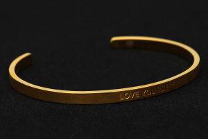 Armbänder & Armreifen