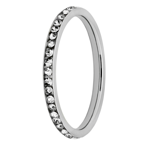 Silberner Ring mit Kristallen und Schutzschicht